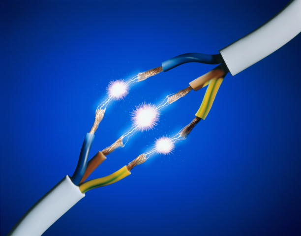 Reparaţia şi schimbarea conductoarelor electrice Reparaţia şi schimbarea conductoarelor electrice